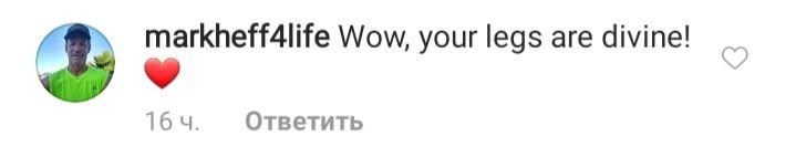 Она не меняется! Элизабет Херли блистает в пикантном мини-платье, которое носила 21 год назад